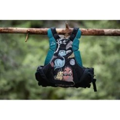 New Astral Green Jacket LE "Wild Things" Nouria Newman 8 New Astral Green Jacket LE "Wild Things" Nouria Newman -Alpin Action new astral green jacket le wild things nouria newman 3